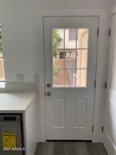 Photo #5: 6294309 Listing