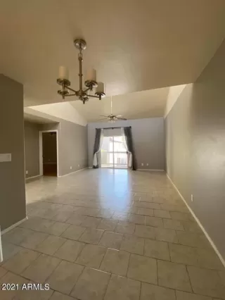 Photo #5: 6294740 Listing