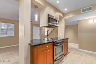 Photo #6: 6294750 Listing