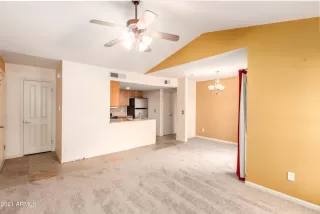 Photo #3: 6294797 Listing