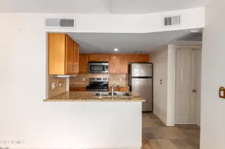 Photo #5: 6294797 Listing