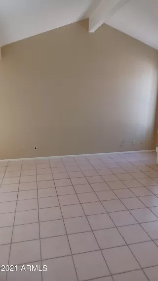 Photo #4: 6294932 Listing