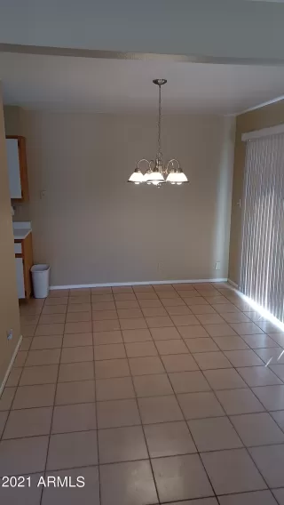 Photo #5: 6294932 Listing