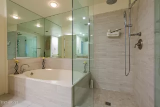 Photo #3: 6295053 Listing