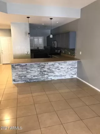 Photo #3: 6295166 Listing