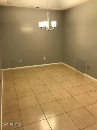 Photo #4: 6295166 Listing