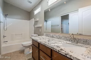 Photo #5: 6295248 Listing