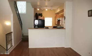 Photo #2: 6295475 Listing