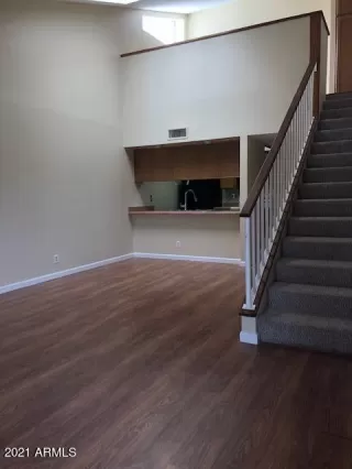 Photo #6: 6295557 Listing