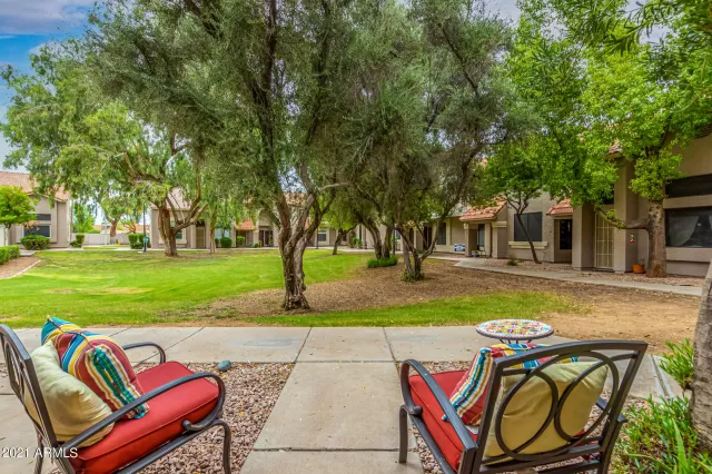 MLS: 6295686 Condo For Sale