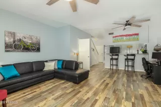 Photo #3: 6295686 Listing 