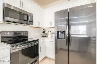 Photo #2: 6295758 Listing