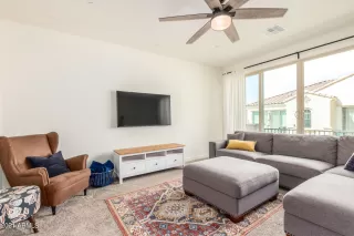 Photo #4: 6295758 Listing