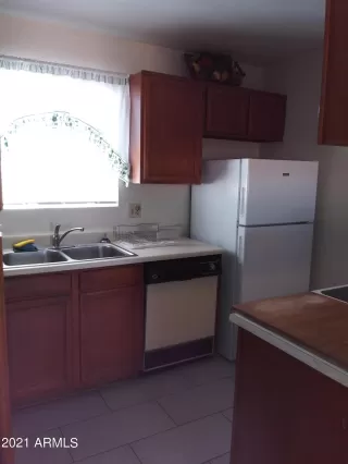 Photo #5: 6296057 Listing