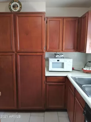 Photo #6: 6296057 Listing