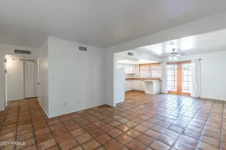 Photo #2: 6296173 Listing