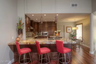 Photo #3: 6296241 Listing