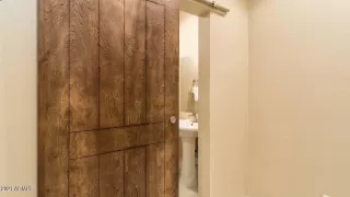 Photo #4: 6296276 Listing