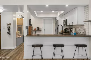 Photo #6: 6297486 Listing