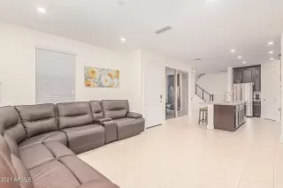 Photo #6: 6297599 Listing