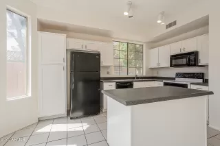 Photo #6: 6297709 Listing