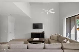 Photo #3: 6297780 Listing