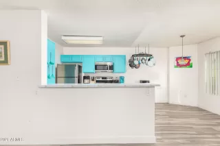 Photo #6: 6297826 Listing