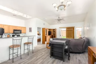 Photo #5: 6297964 Listing 