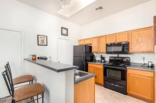 Photo #6: 6297964 Listing 