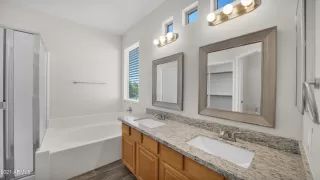 Photo #4: 6297984 Listing