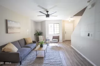 Photo #4: 6298006 Listing