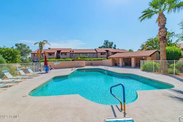 MLS: 6298030 Condo For Sale