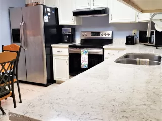 Photo #5: 6298046 Listing