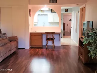 Photo #6: 6298046 Listing