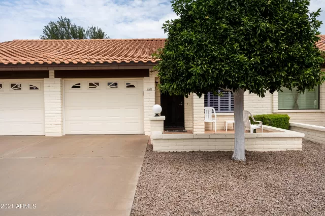 MLS: 6298051 Condo For Sale