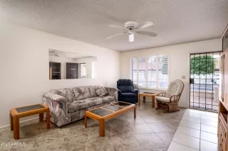 Photo #6: 6298051 Listing