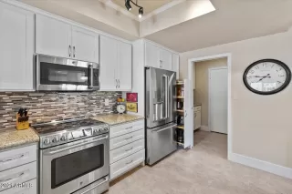 Photo #5: 6298175 Listing 