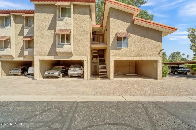 MLS: 6298336 Condo For Sale