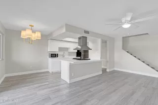 Photo #5: 6298336 Listing