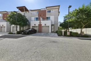 Photo #2: 6298388 Listing