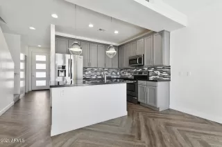 Photo #6: 6298388 Listing