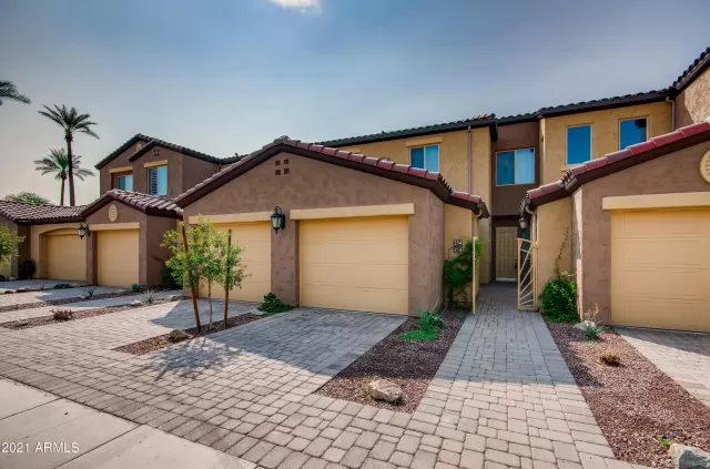 MLS: 6298493 Condo For Sale