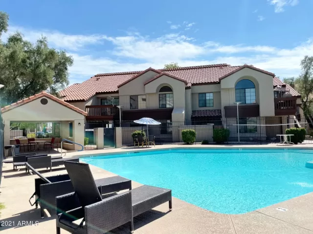 MLS: 6298643 Condo For Sale