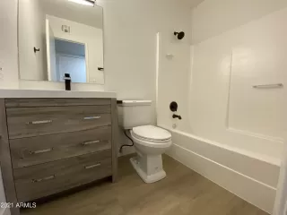 Photo #5: 6298721 Listing