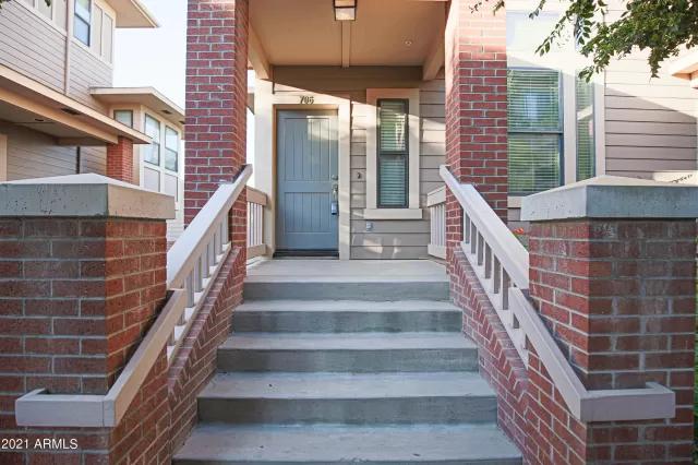 MLS: 6298723 Condo For Sale