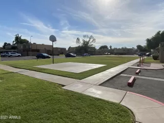 Photo #5: 6298800 Listing