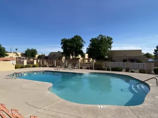 Photo #6: 6298800 Listing