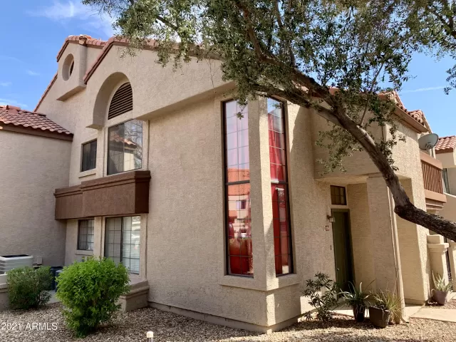 MLS: 6298944 Condo For Sale