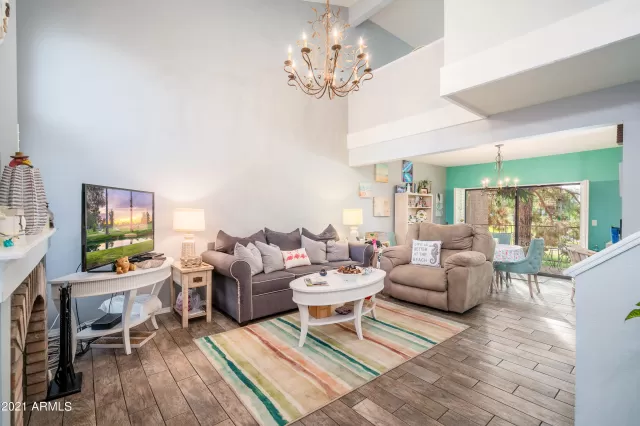 MLS: 6298986 Condo For Sale