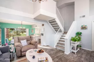 Photo #4: 6298986 Listing